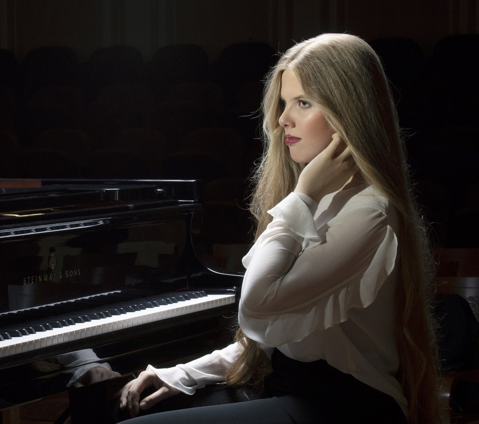 В Челябинске выступит московская пианистка Ева Геворгян
