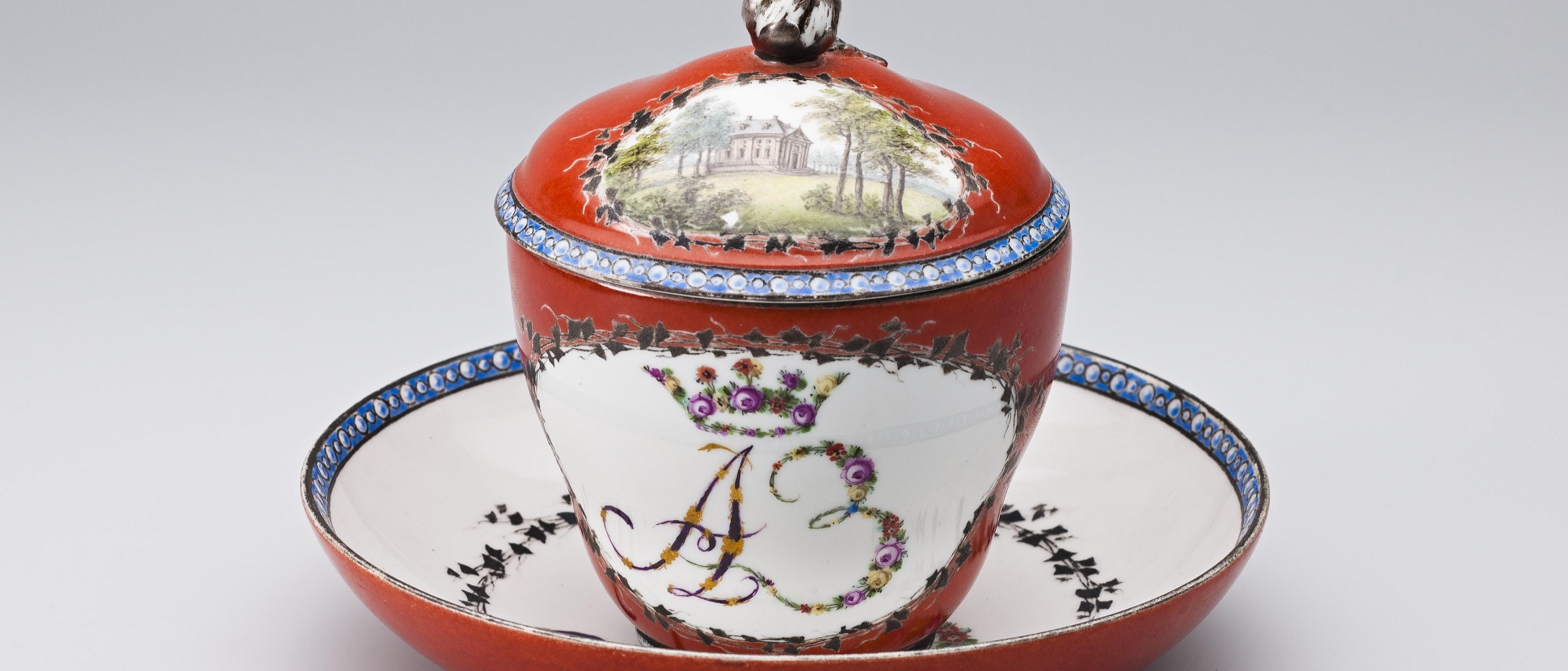 «Четыре столетия русского чая»: новая выставка Музеев Московского Кремля расскажет, как чаепитие стало русским культурным феноменом  