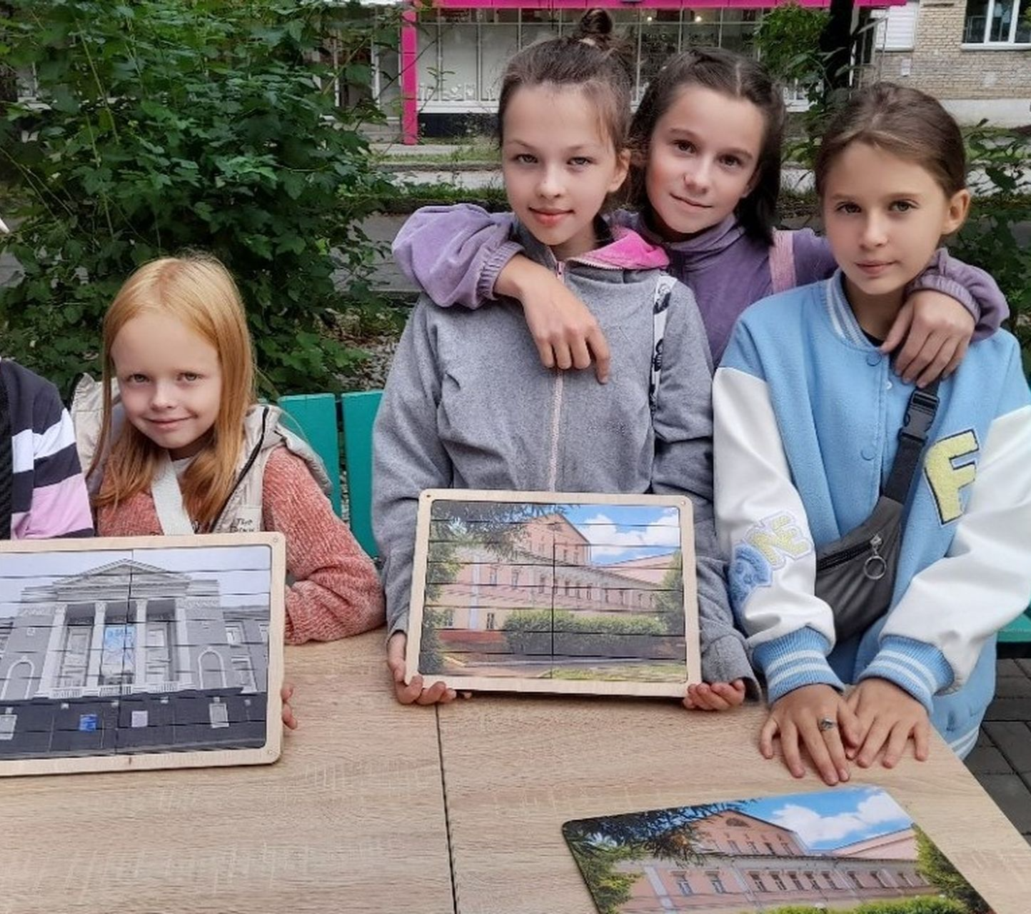 Краеведческие прятки «1,2,3,4,5 - я иду искать!»
