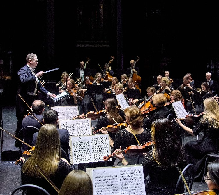 В Челябинском театре оперы и балета готовят концерт к 120-летию Дмитрия Шостаковича