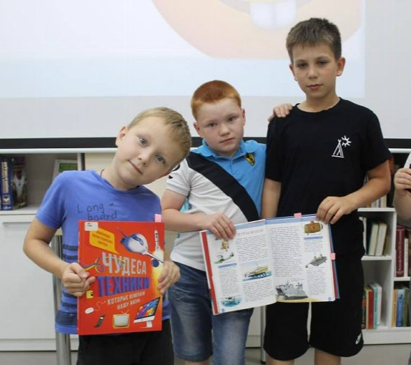 Умная библиотека объявляет начало областного детского творческого конкурса «Мой книжный мир»