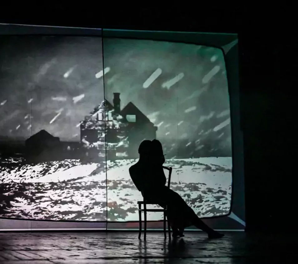 Под одной крышей