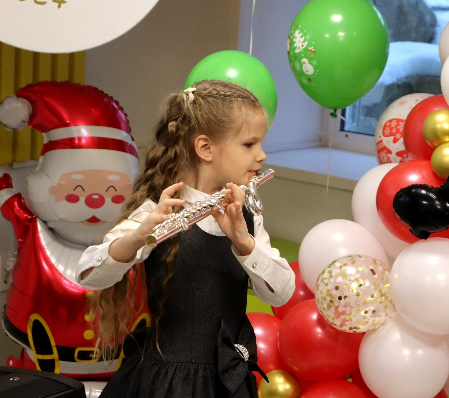 Маскарад «Вальс новогодних огней»