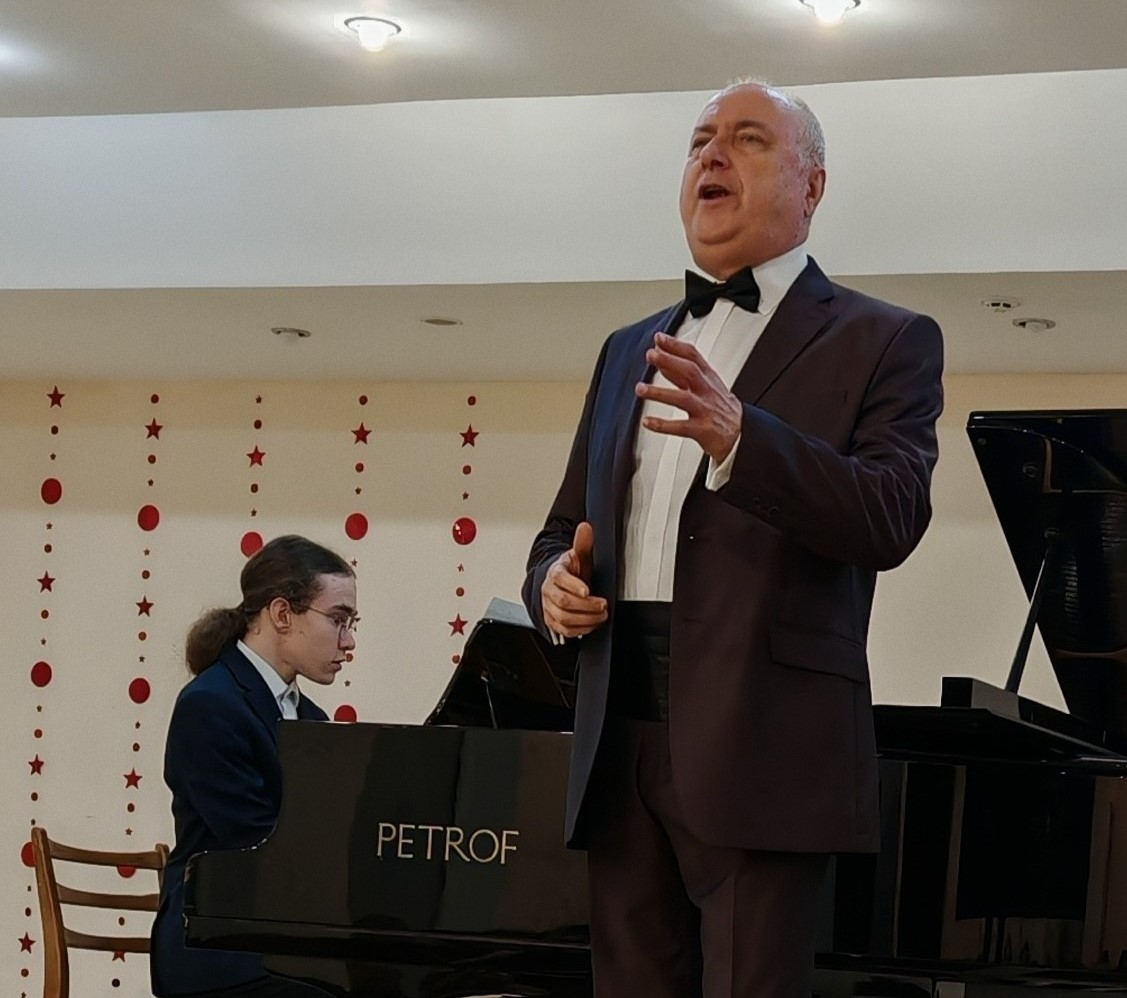 Творческий вечер Заслуженного работника РФ Александра Великанова