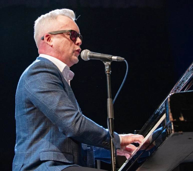 Мелодии и ритмы: сделано в СССР Д.Мажуков