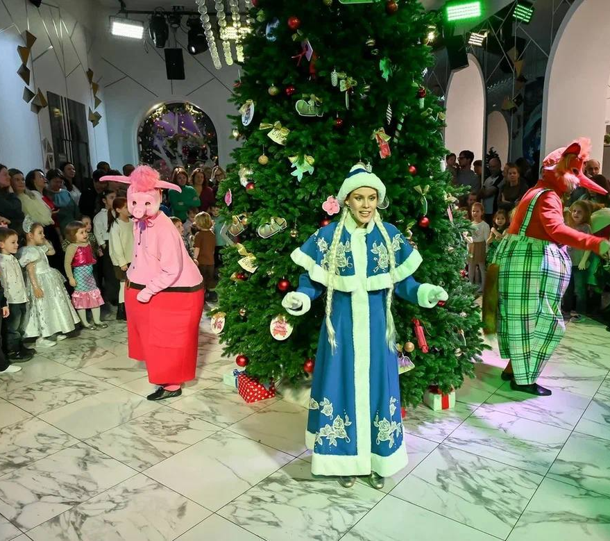 Кто украл новогоднее настроение из театра кукол, и когда ждать Деда Мороза?