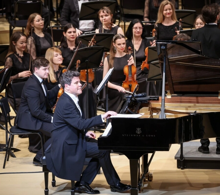 Денис Мацуев представляет... Гала-концерт