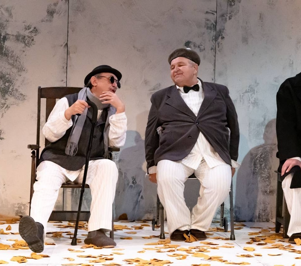 Ветер шумит в тополях