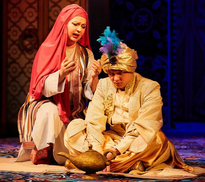 Сказочная история про волшебную лампу Аладдина                        