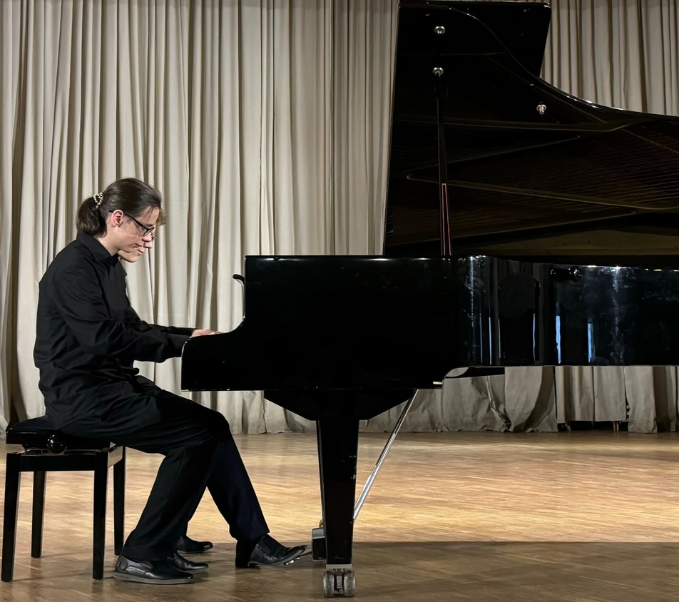 Международный конкурс юных пианистов