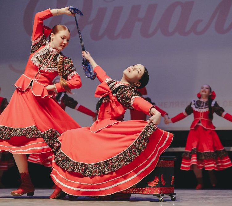 В селе Долгодеревенское прошёл областной финал Всероссийского фестиваля народного танца «Уральский перепляс»