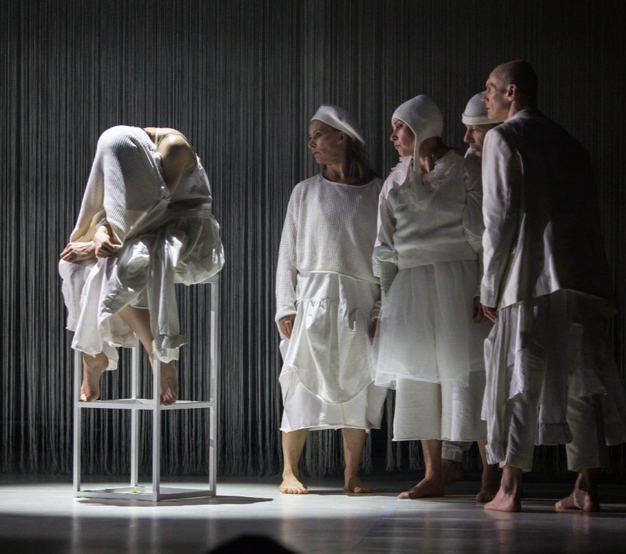 ХРУПКАЯ КРАСОТА БЕЛОЙ ХИГАНБАНЫ