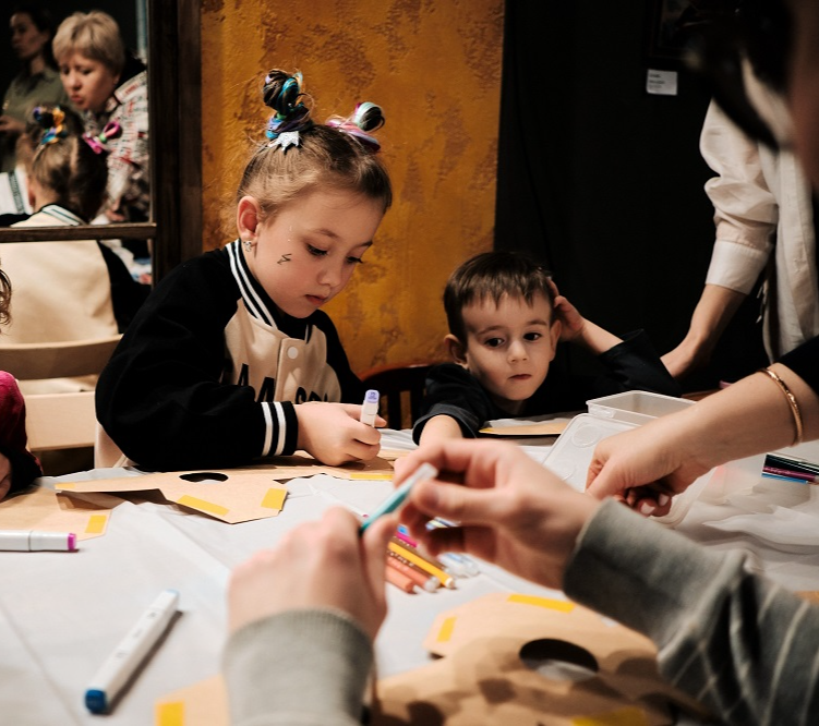 Клуб «Мистер Инглиш»