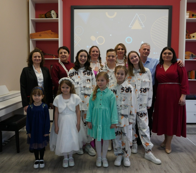 «Вместе - мы семья»: концерт-игра к Международному Дню семьи