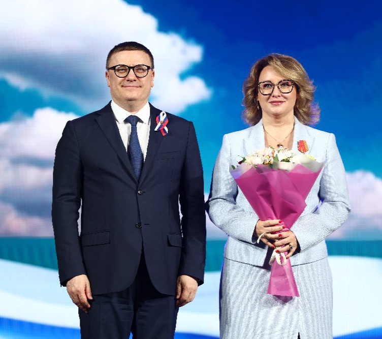 Алексей Текслер вручил государственные и региональные награды южноуральцам