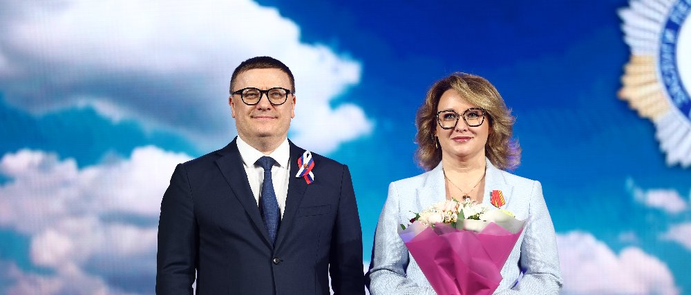Алексей Текслер вручил государственные и региональные награды южноуральцам