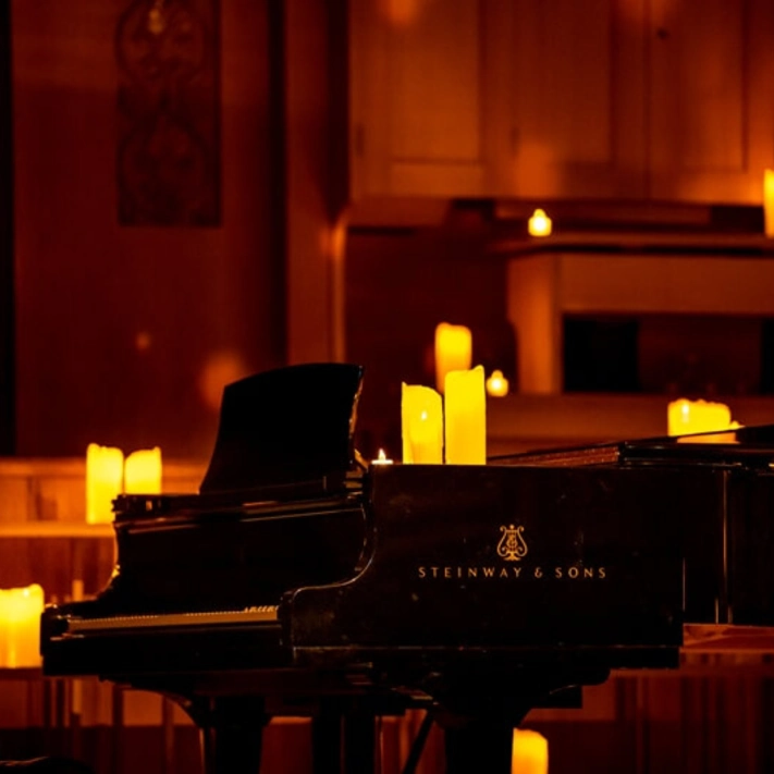 Тихая музыка при свечах