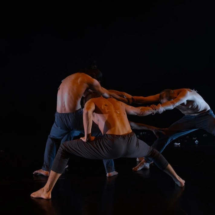 +-В, Тело: requiem