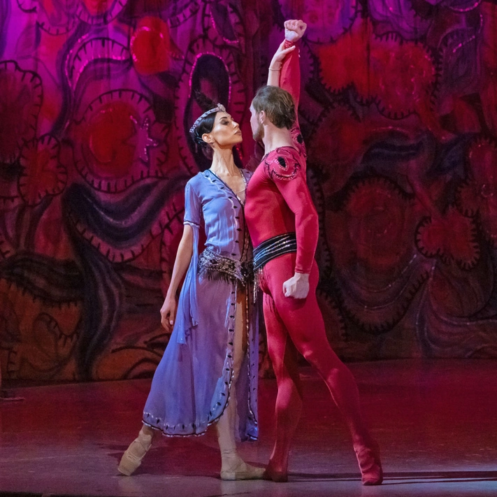 «Тысяча и одна ночь»  (г. Воронеж)